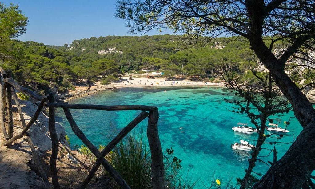 Entre calas maravillosas y yacimientos ciclópeos por Menorca