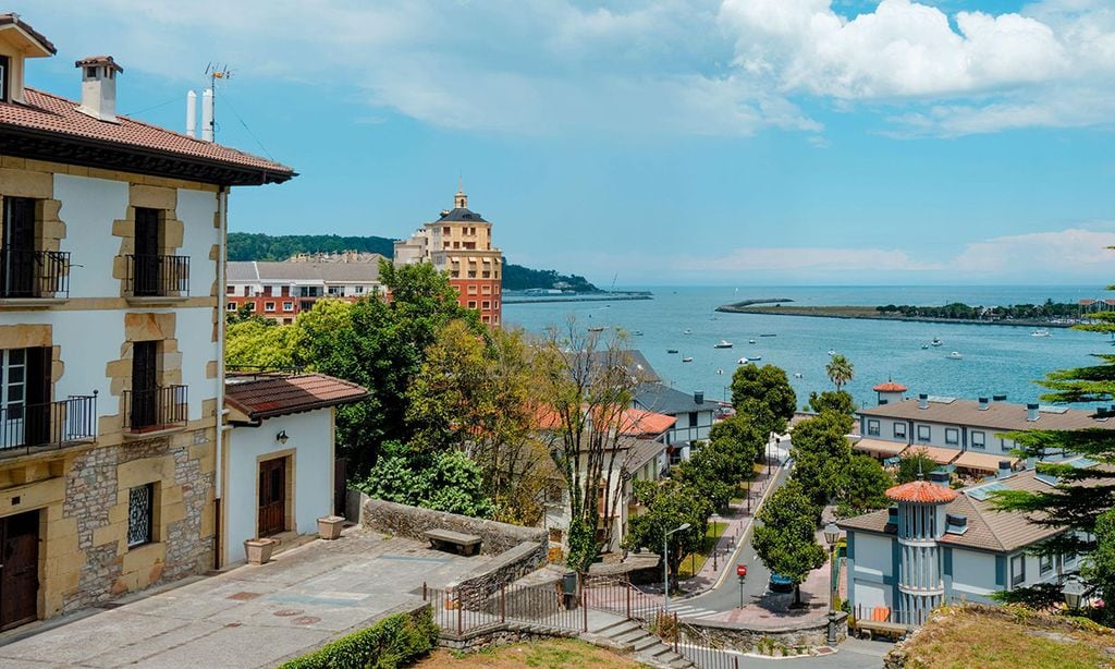 Hondarribia, naturaleza, playas y pintxos en la niña bonita de Guipúzcoa   