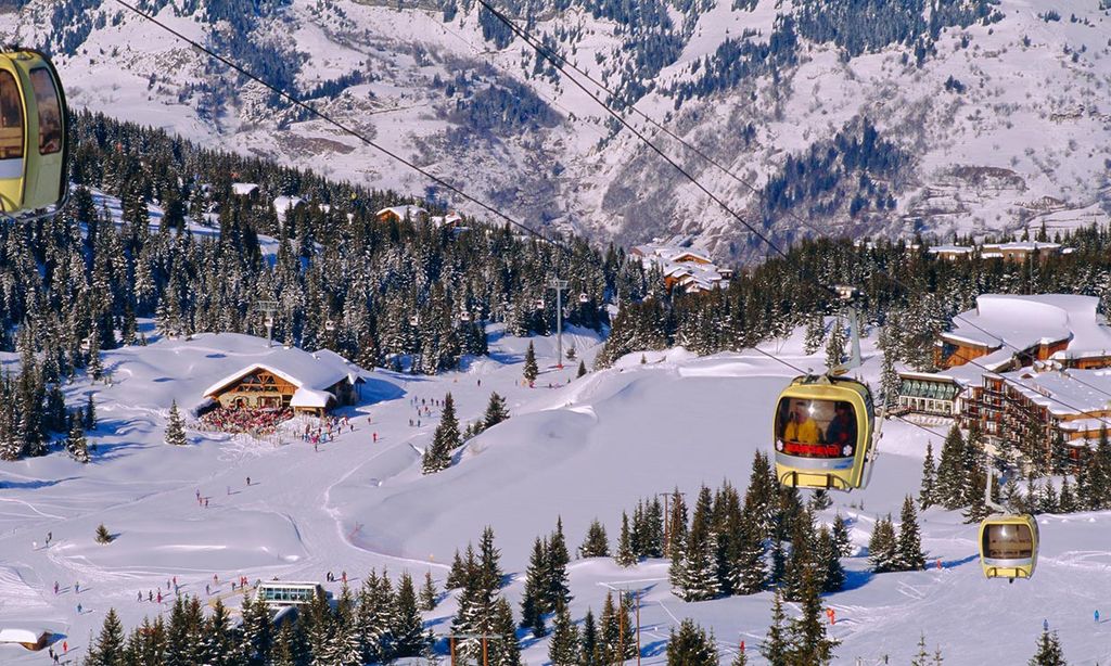 Courchevel, la estación francesa donde esquían Elsa Pataky y Chris Hemsworth