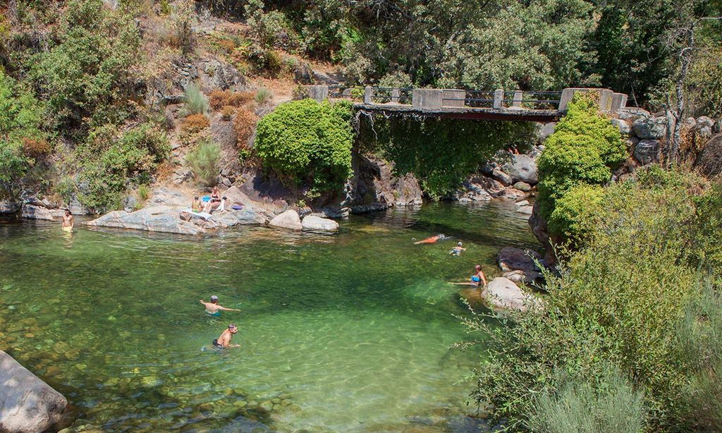 Gargantas y piscinas naturales para refrescarte este verano en La Vera