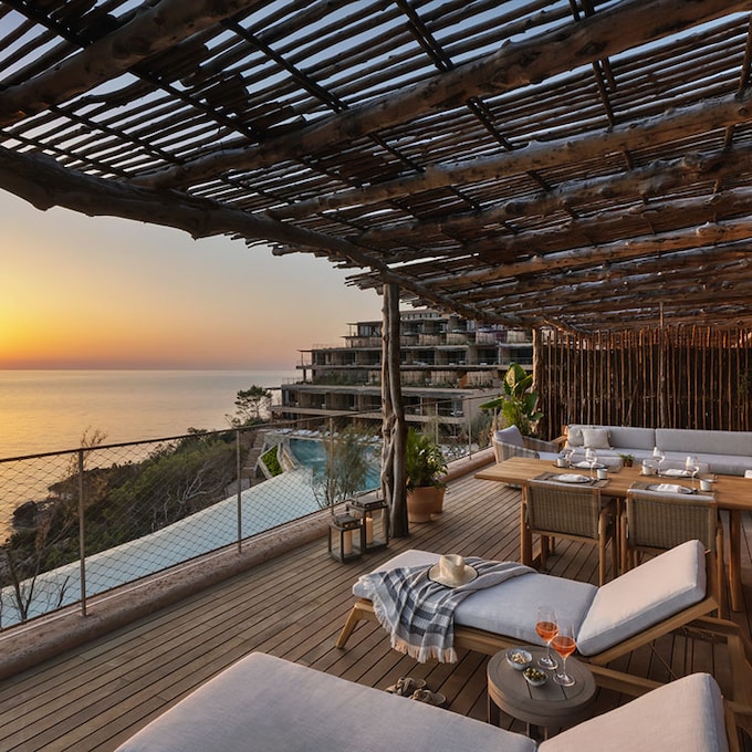 6 motivos por los que 'celebrities' y gurús del bienestar viajarán a este hotel de Ibiza en otoño
