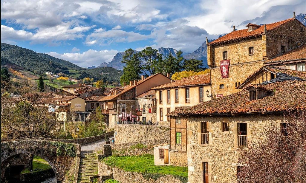 Qué hacer en el valle de Liébana, además de vivir la fiesta del Orujo de Potes