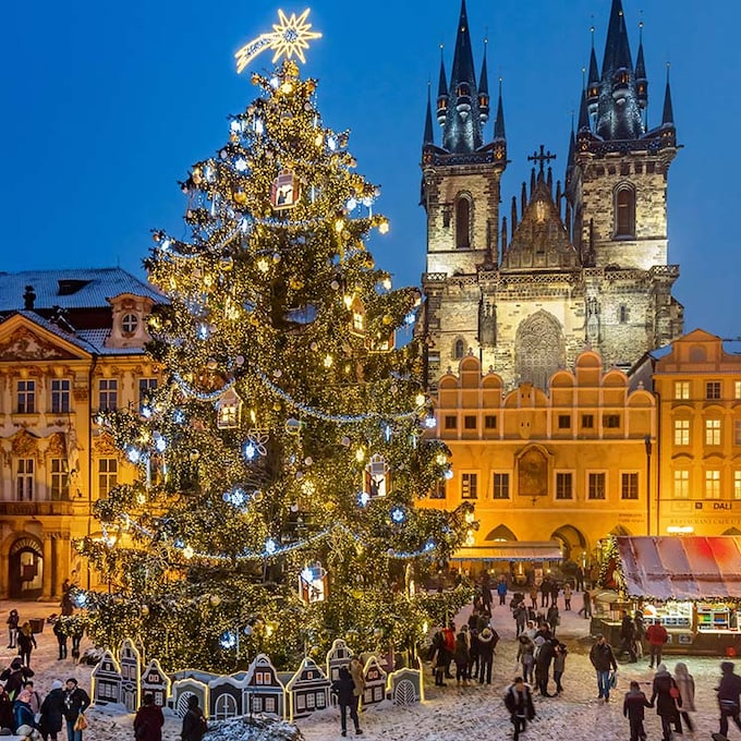 ¿A cuál de estos mercadillos navideños europeos te vas a escapar este año? Son de cuento