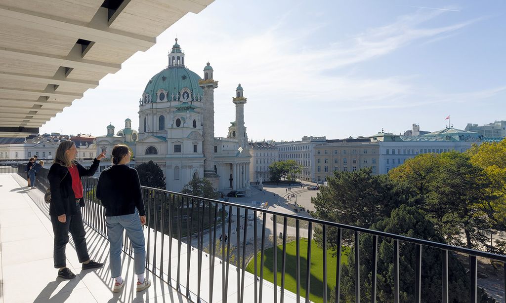 Tiempos modernos en Viena, ¿qué está pasando en Karlsplatz?