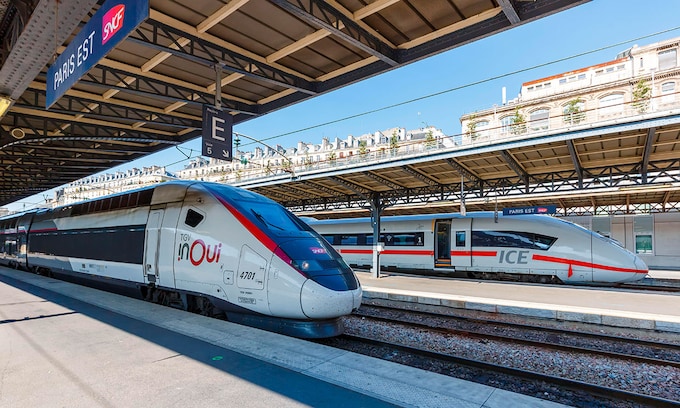 Tren-TGV-2CDF6CT