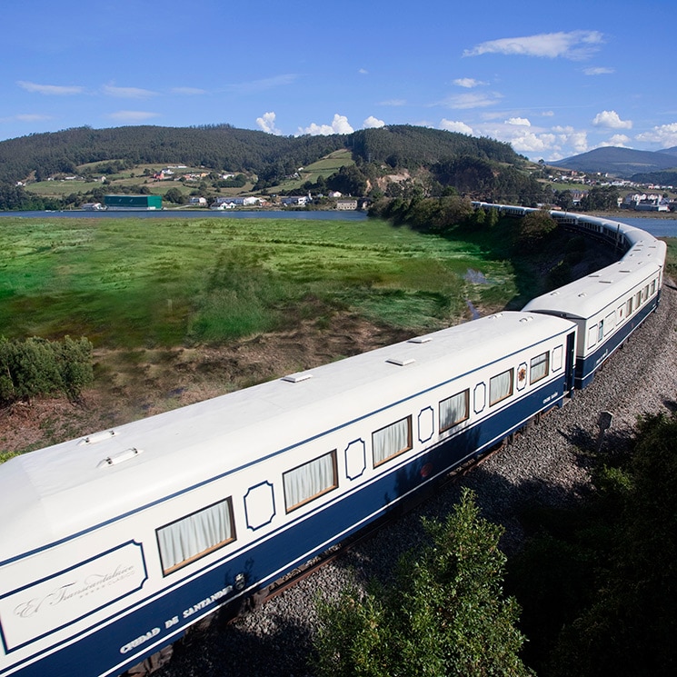 Así es el Costa Verde Express, el tren de lujo que recorre el norte de España