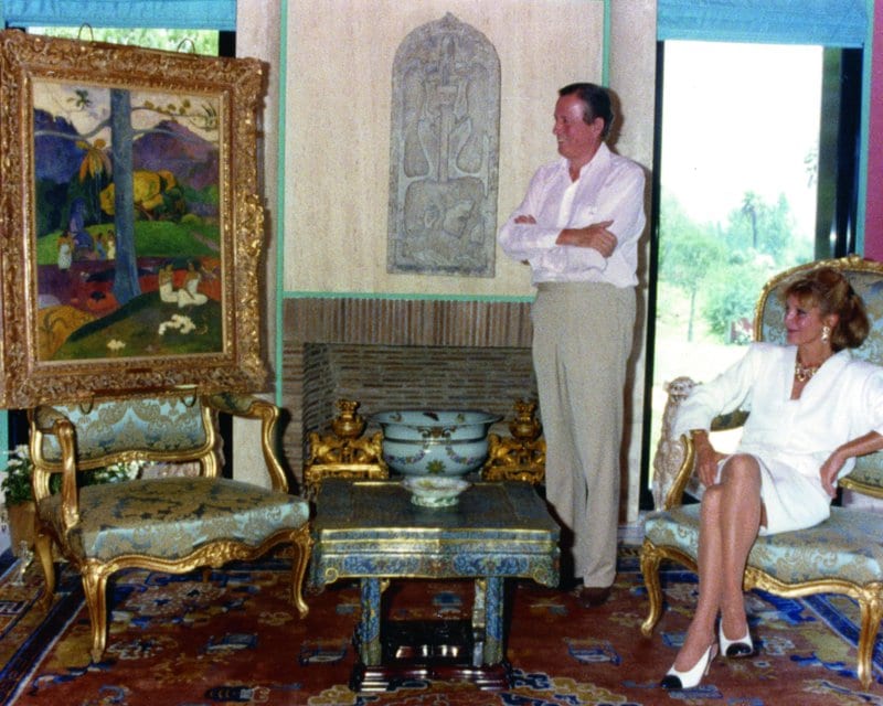 Los barones Thyssen, Heini y Carmen Cervera ante el cuadro "Mata Mua" de Gauguin