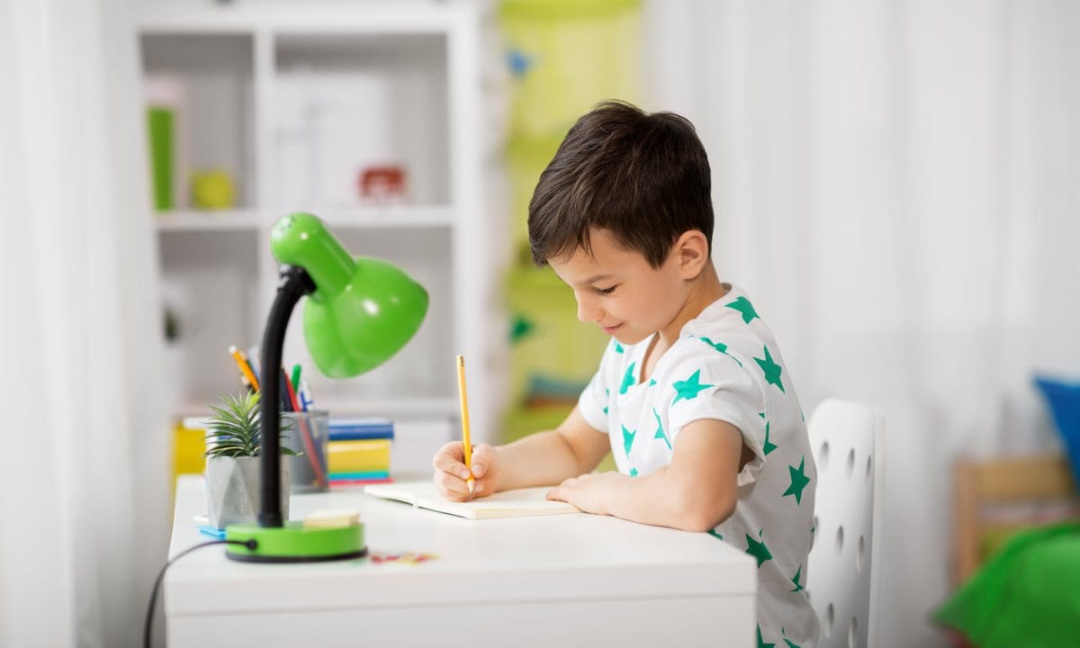 Cómo conseguir el escritorio perfecto para tus hijos