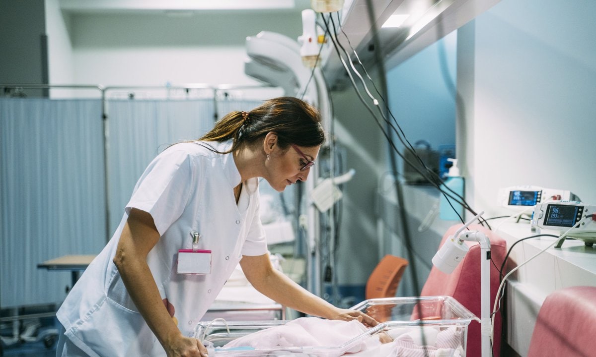 Intercambio de bebés en el hospital. Protocolos de seguridad.