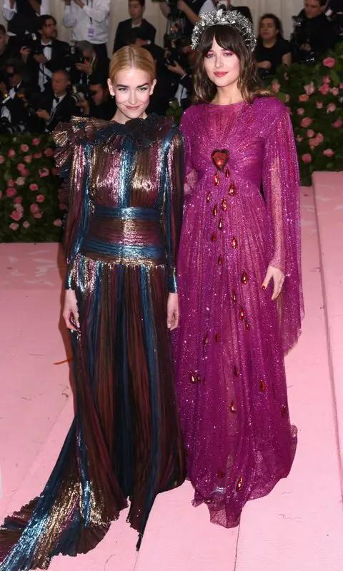 Dakota Johnson y Stella del Carmen