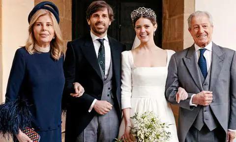 Marta Chávarri y Philippe Junot con sus hijos