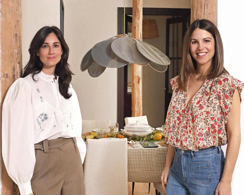Paola Freire y Elisa Blázquez LIVING 30