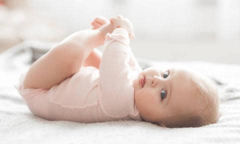 Las heces verdes en bebés no siempre implica un problema de salud grave