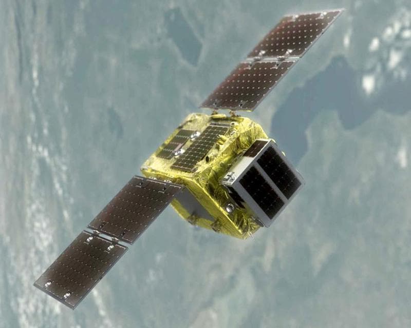 Satélite encargado de recoger la basura espacial HOLA4090