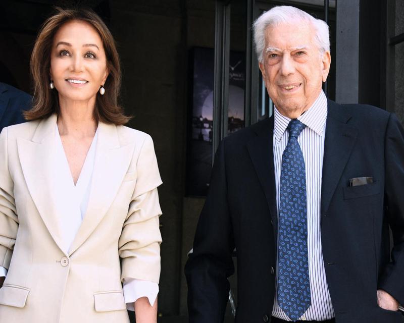 Isabel Preysler y Mario Vargas Llosa HOLA 4061