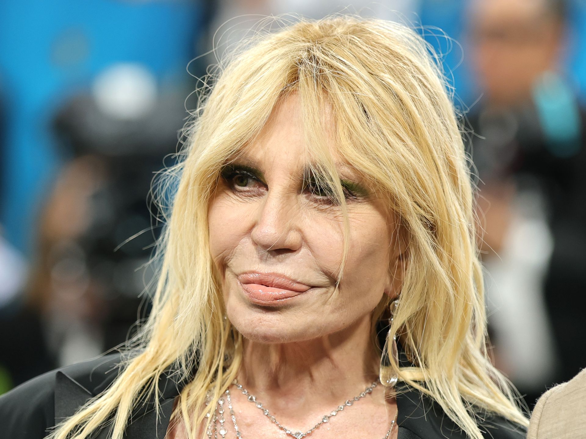 Donatella Versace calls out Miami hotel using her name: “Disgraceful”