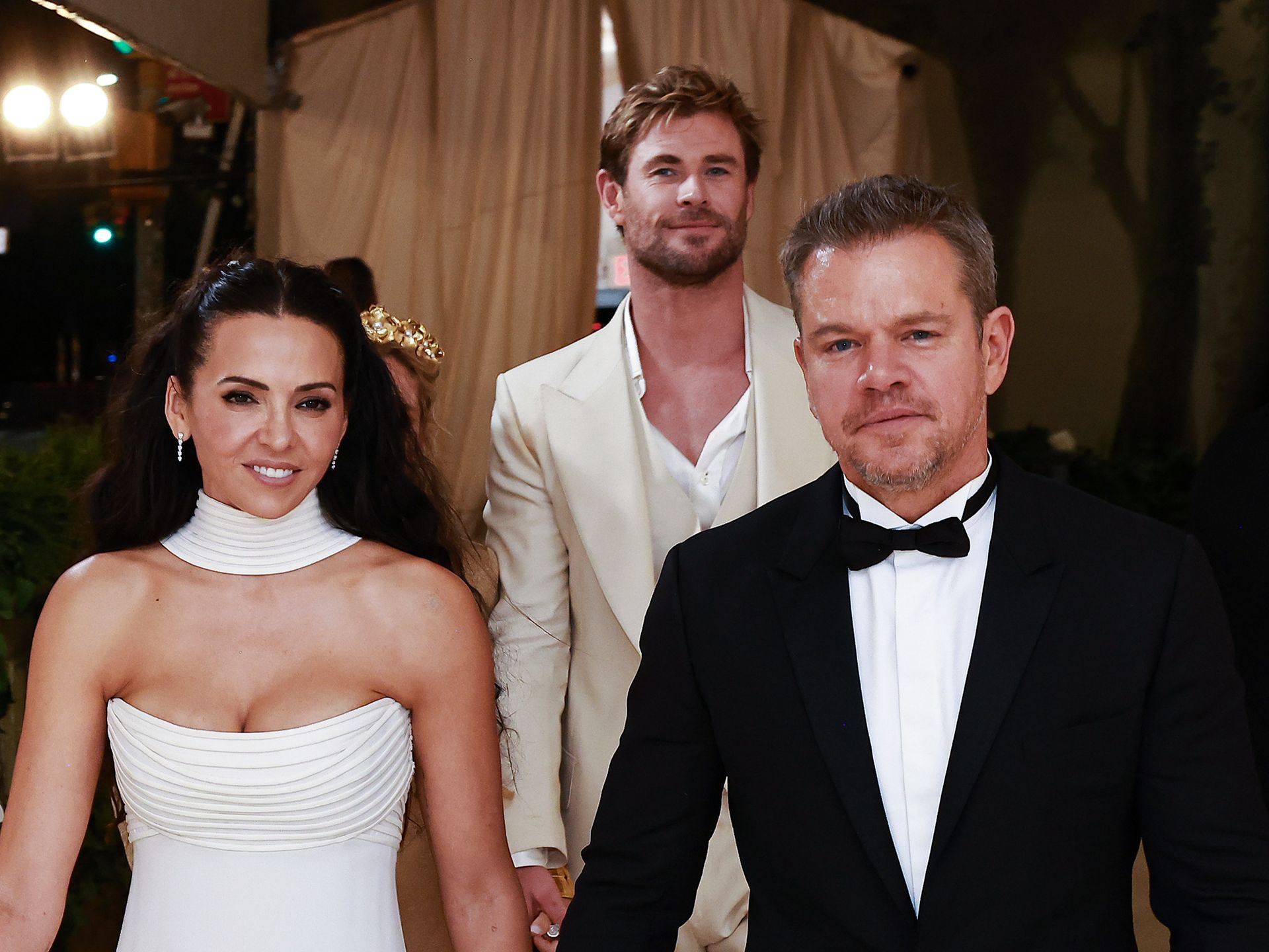 Chris Hemsworth, Matt Damon, and Luciana touch down in Australia