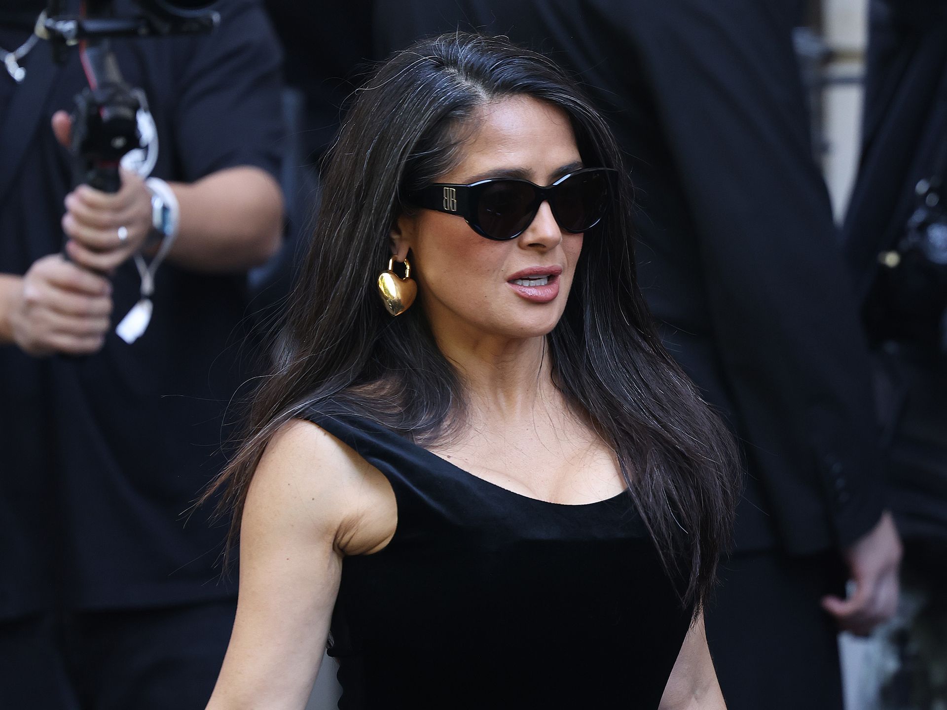 Salma Hayek Embraces Natural Gray Hair at Paris Fashion Week