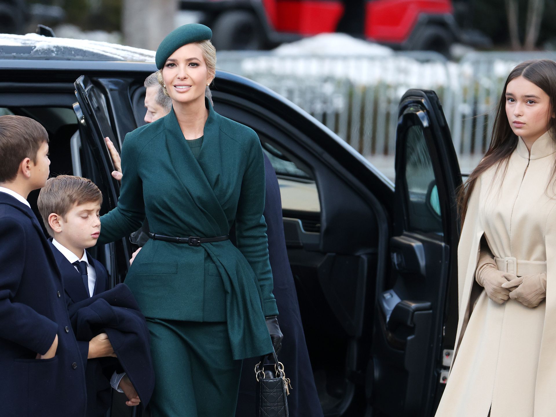 lady in green dress at inauguration 2025 fashion: See the best looks from today's historic moment [Updating] upload-20230530