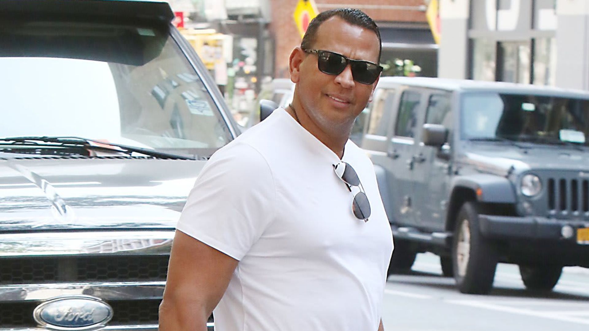 Alex Rodriguez celebrates Thanksgiving with his ex wife and kids