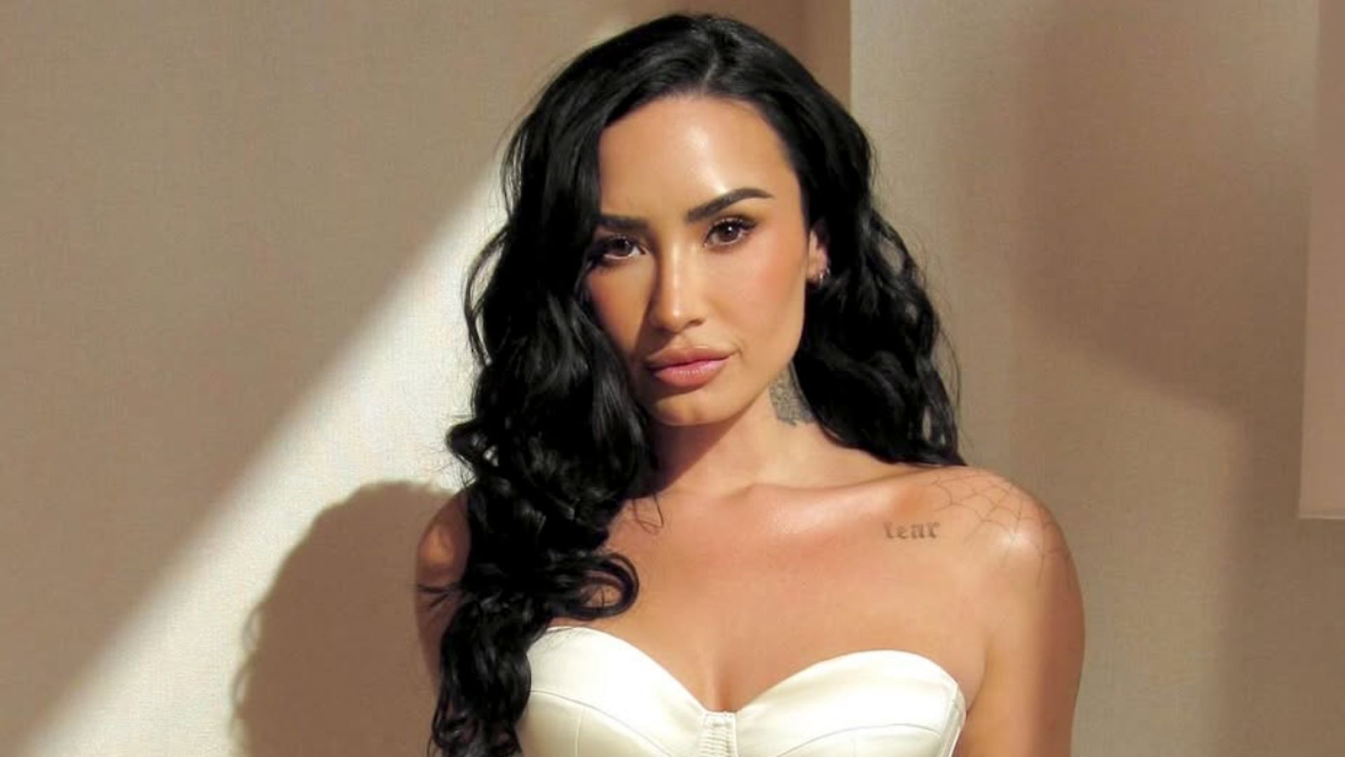 demi lovato crochet dress Demi Lovato walked the Grammys red carpet in a completely sheer dress