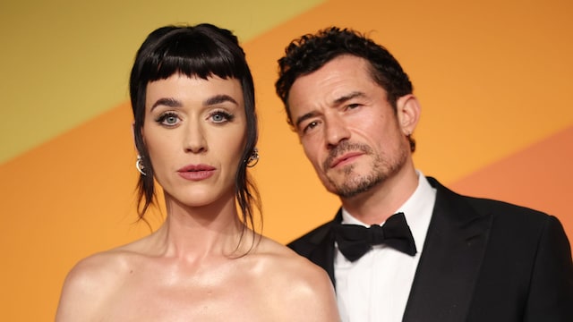 Katy Perry and Orlando Bloom attend the 2025 Vanity Fair Oscar Party Hosted By Radhika Jones at Wallis Annenberg Center for the Performing Arts on March 02, 2025 in Beverly Hills, California. 