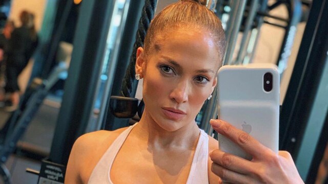 Jennifer Lopez in workout gear