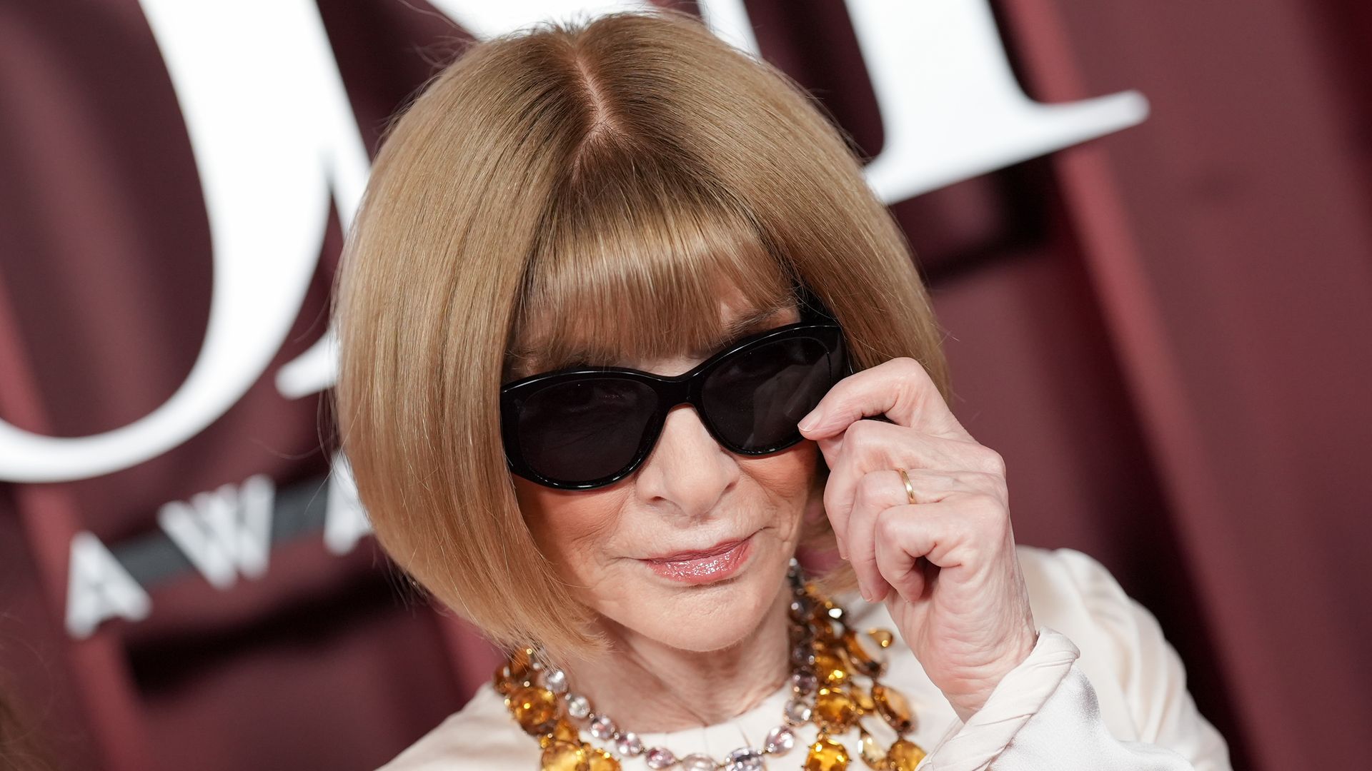 Anna Wintour steps down as Editor-in-Chief of Vogue, but she's not retiring