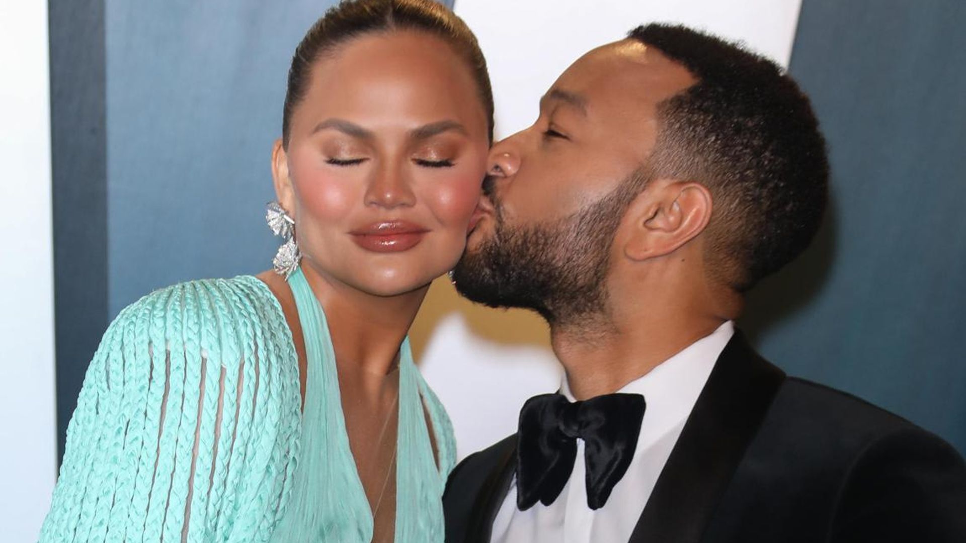 Chrissy Teigen quietly returns to social media after heartbreaking news