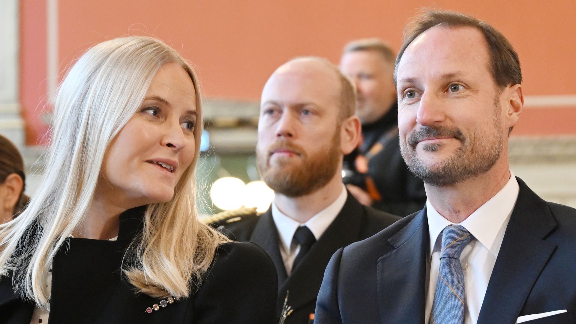 Prince Haakon makes it clear there will be no reign without Mette-Marit: 'I always want her on my team'