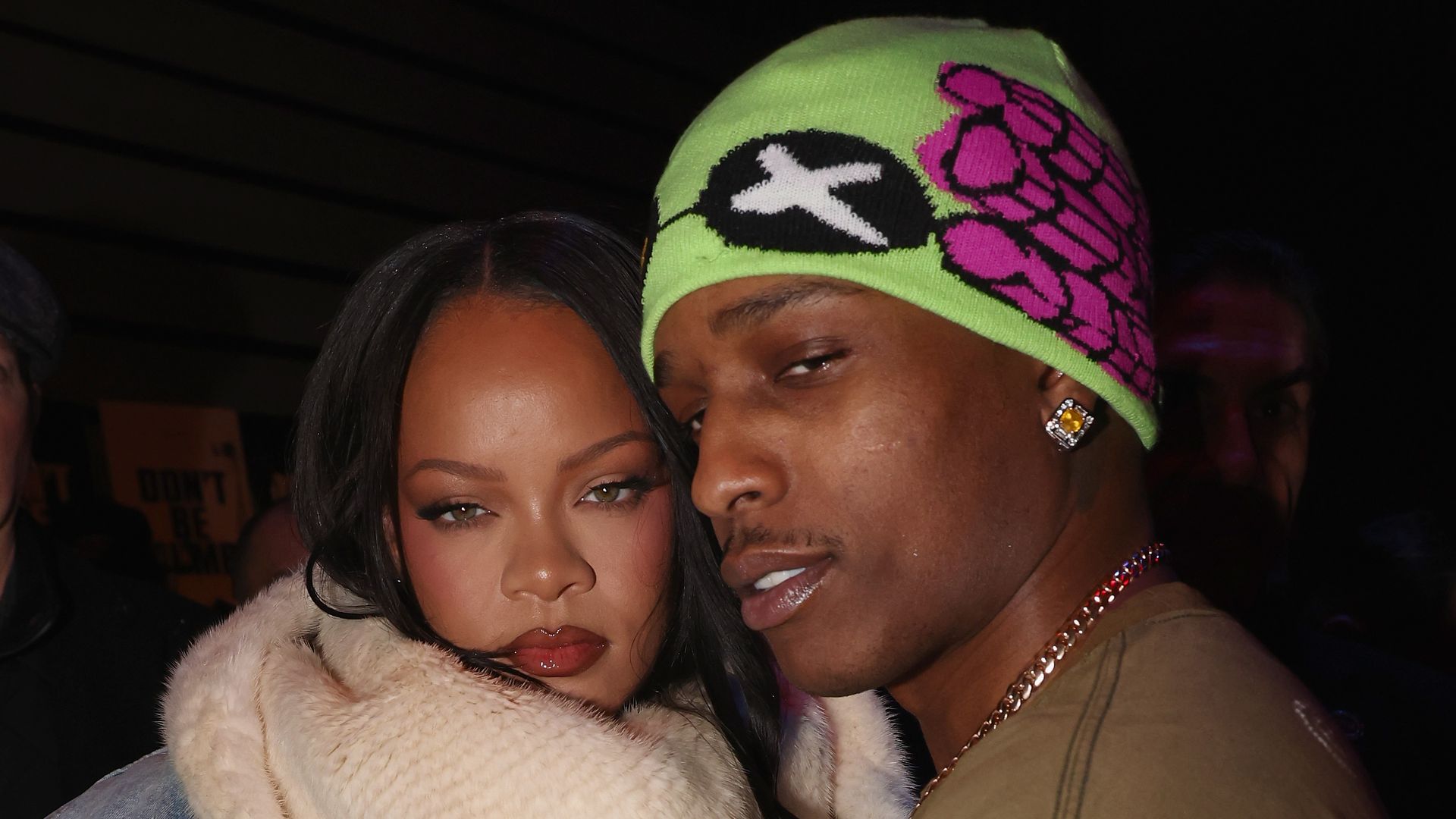 https://www.hola.com/us/horizon/landscape/0b731c3e57c6-new-york-new-york-rihanna-and-aap-rocky-attend-amazon-music-presents-aap-rocky-s.jpg?im=Resize=(1200)