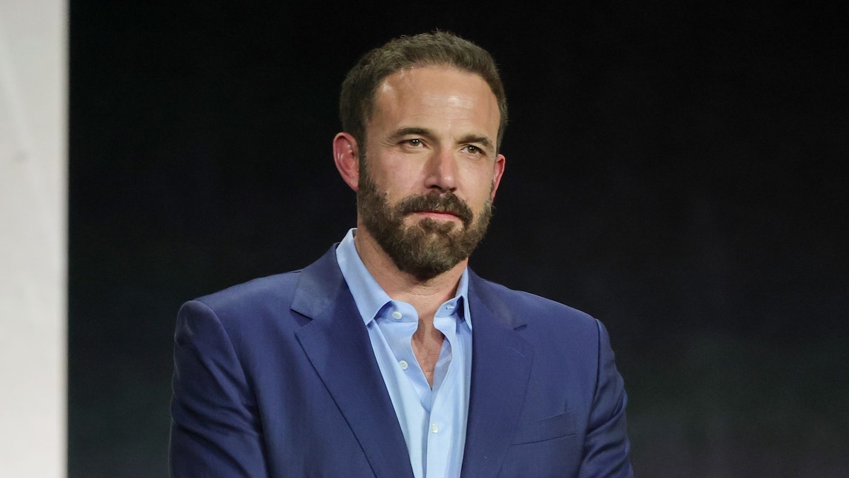 https://www.hola.com/us/horizon/landscape/0cd6acd9d8ad-las-vegas-nevada-ben-affleckc2a0promotes-the-upcoming-film-the-accountant-2-at.jpg?im=Resize=(1200)