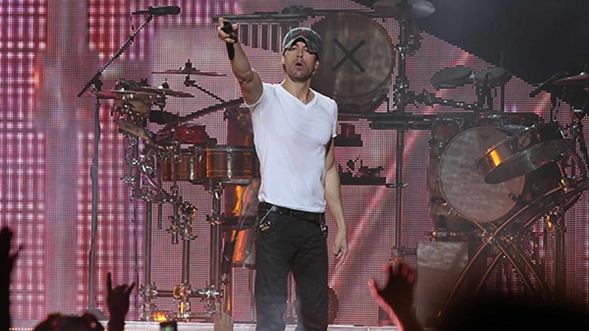 Enrique Iglesias' sister gives update on his condition after concert accident