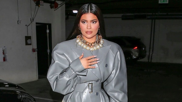 Kylie Jenner outfit