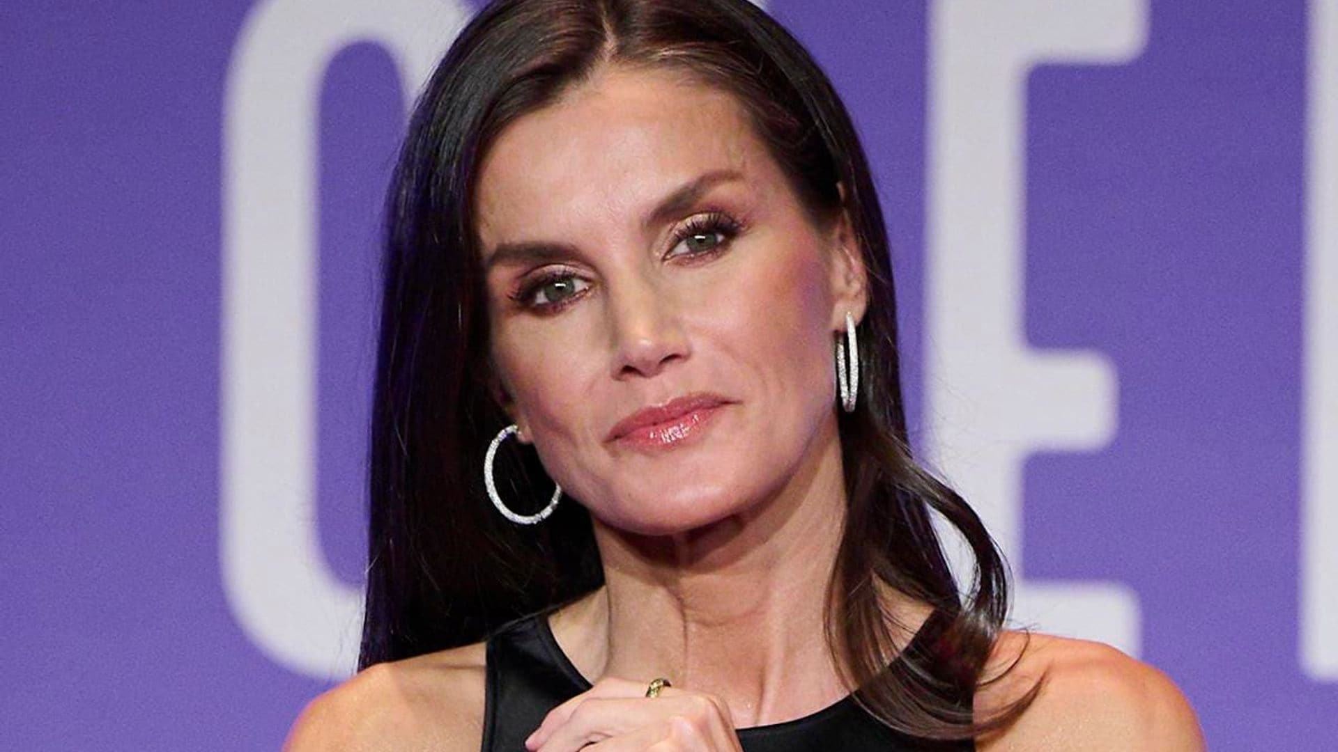 Queen Letizia shows off her toned arms in chic black dress at ‘Solo De Ciencia’