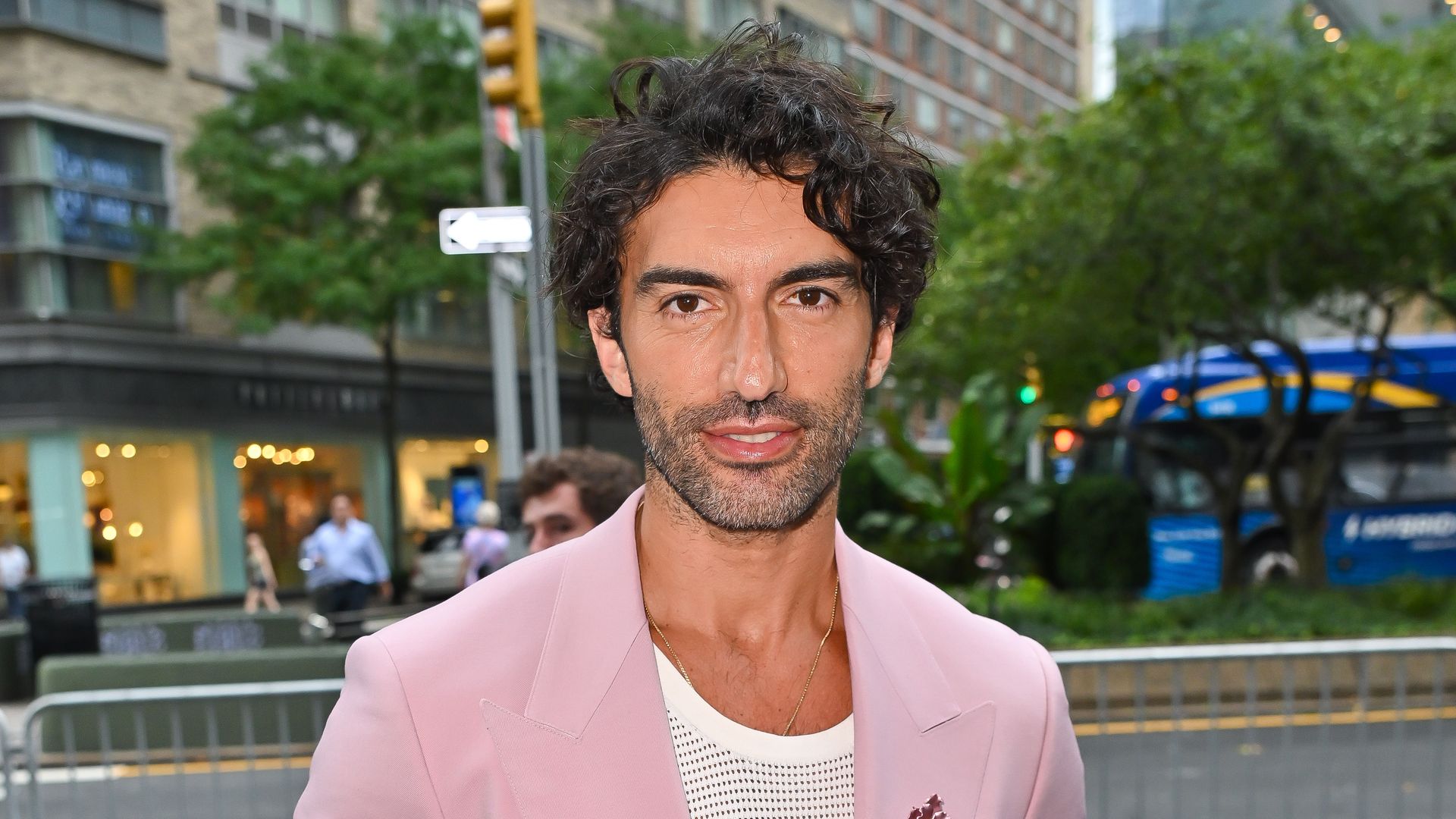 Justin Baldoni calls out Ryan Reynolds for trying to dodge $400M lawsuit