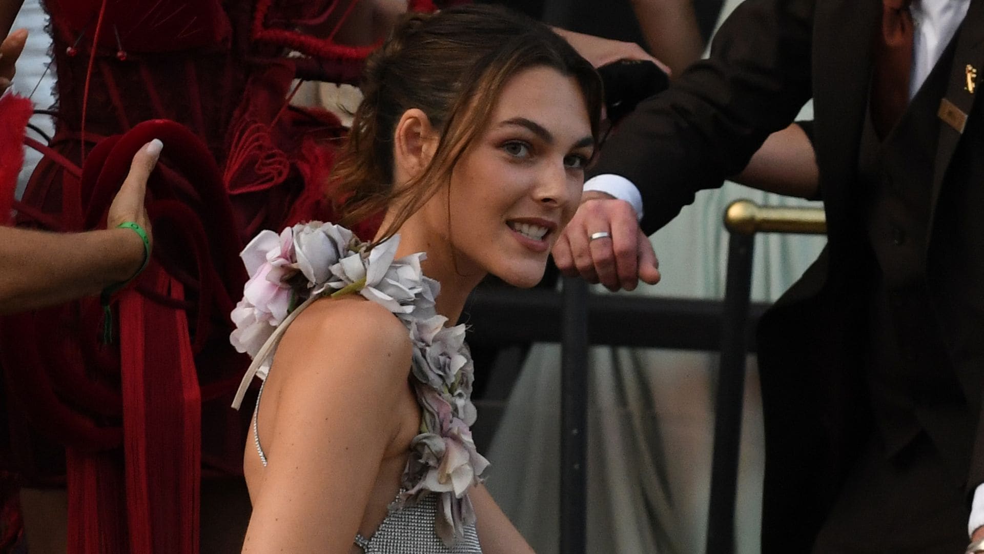 Leonardo DiCaprio’s girlfriend stuns in backless gown at Bezos-Sánchez pre-wedding party
