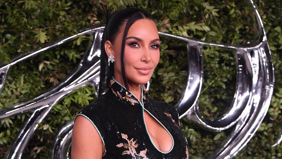 Kim Kardashian and more celebs shine at the Narrative Art opening night gala