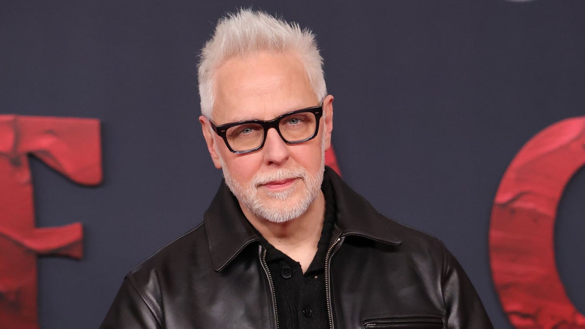 https://www.hola.com/us/horizon/landscape/1200/715f4e60cd25-los-angeles-california-james-gunn-co-chairman-ceo-dc-studios-attends-the-world.jpg