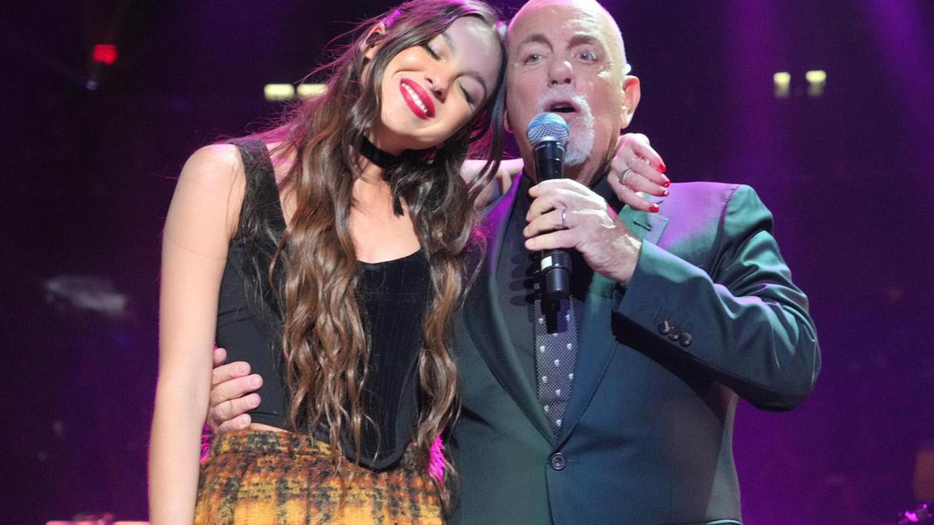 Olivia Rodrigo and Billy Joel share special moment onstage during surprise performance