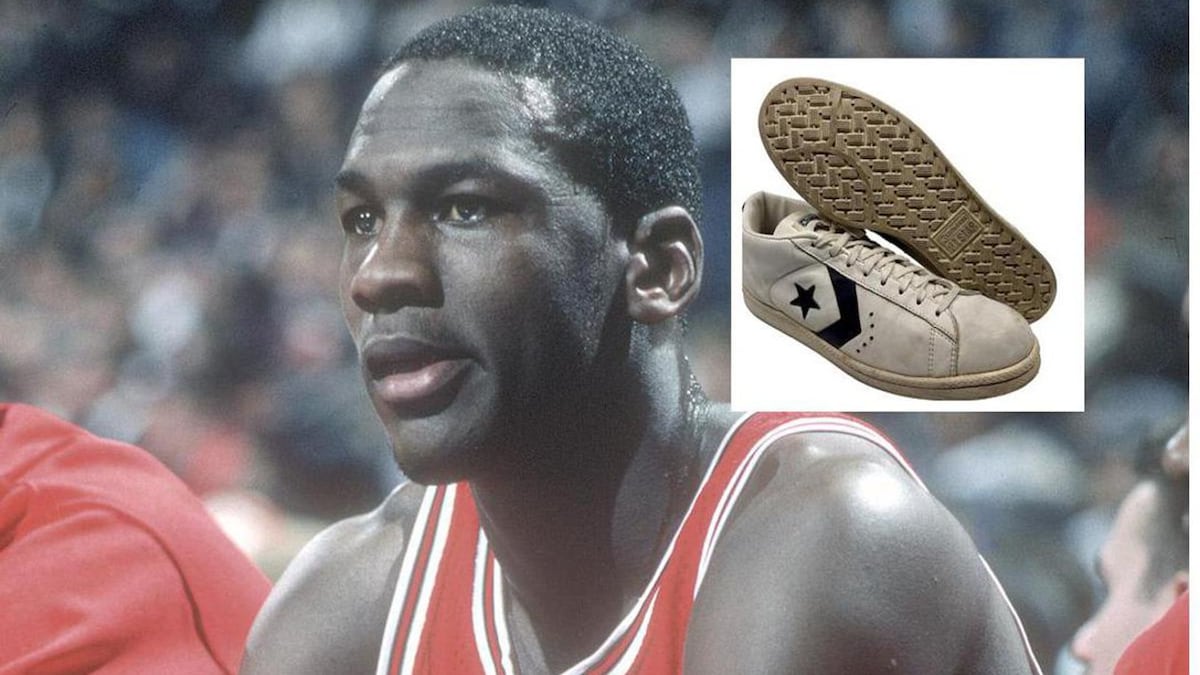 michael jordan wearing converse