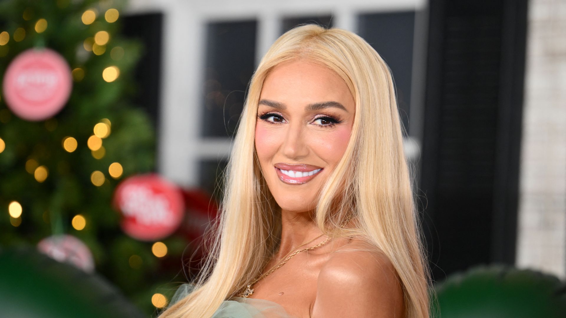 Gwen Stefani’s emotional journey through her miracle pregnancy at 44