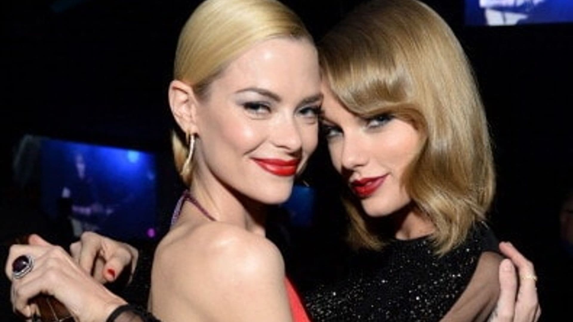 Taylor Swift named godmother to Jaime King's unborn child