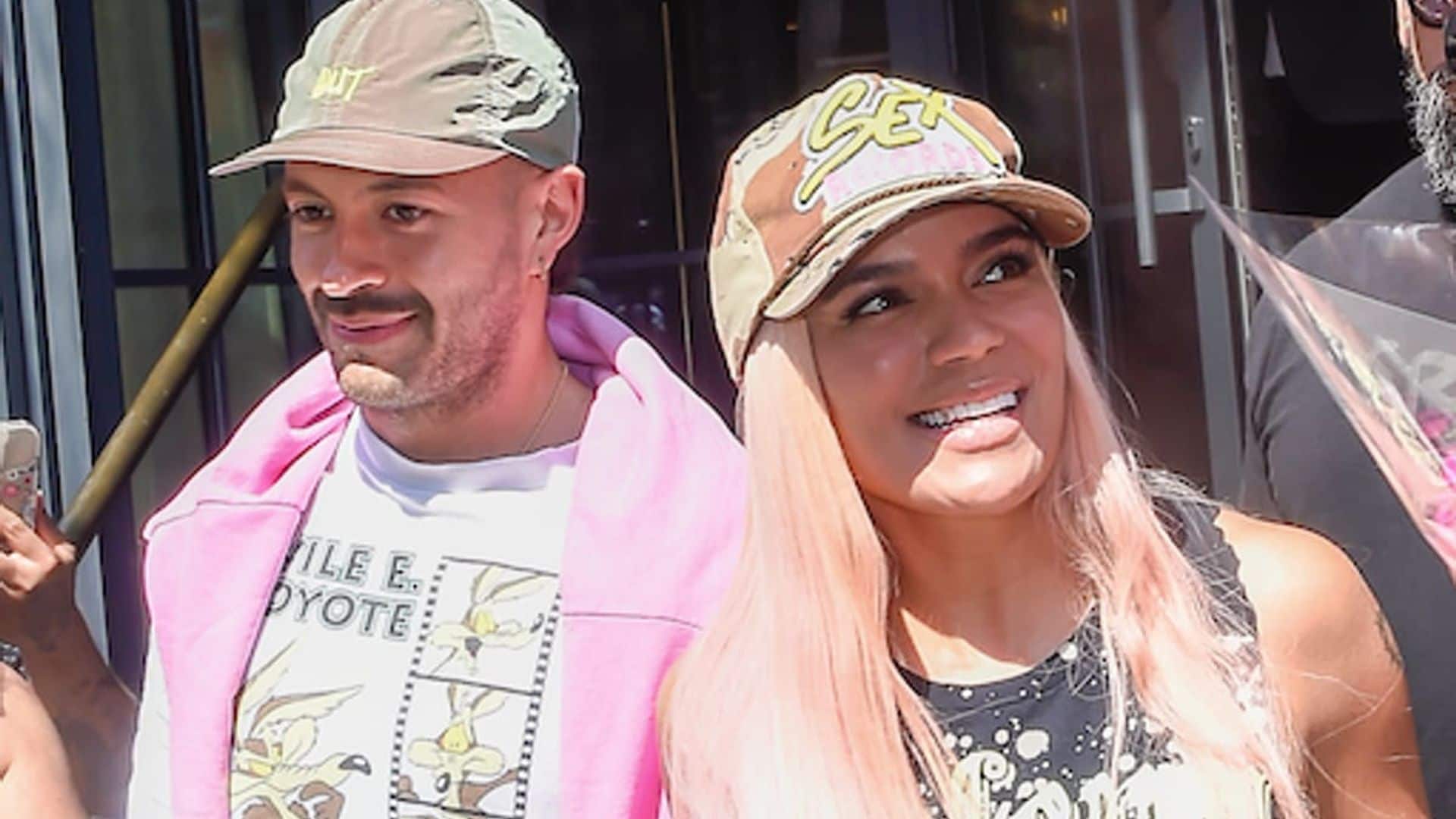 Karol G continues sharing clothes with her boyfriend Feid: Who wore it best?