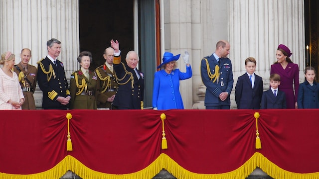 British royal family introduces adorable new member