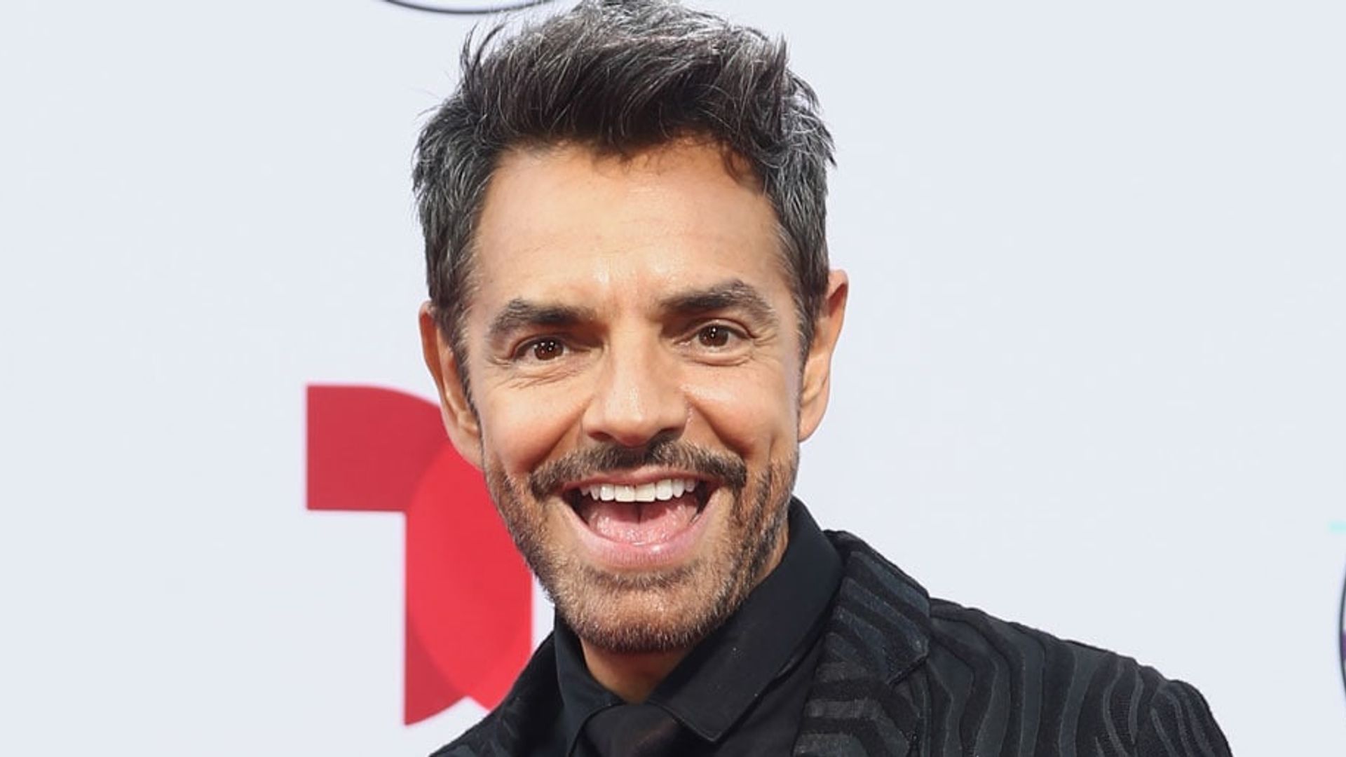 Eugenio Derbez announces he's becoming a reggaetonero with new video