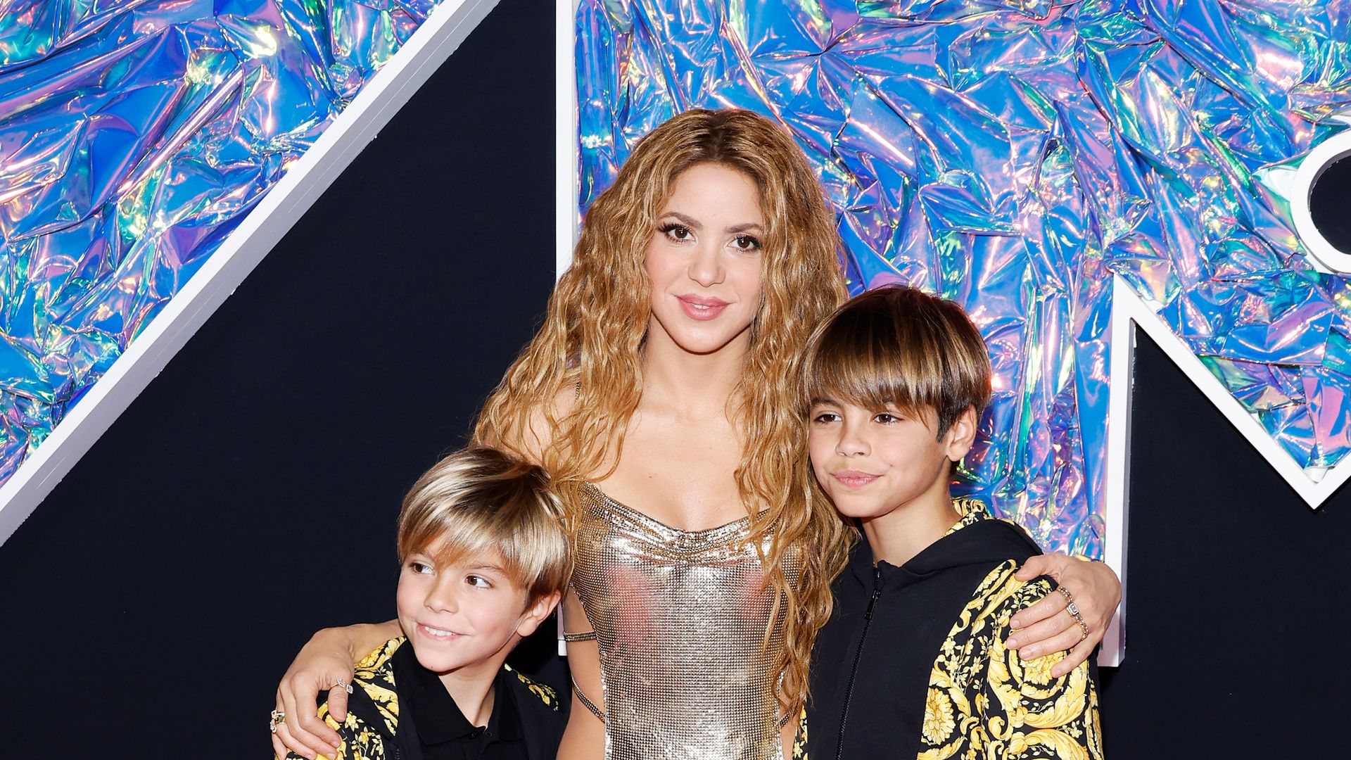 Milan, Shakira’s eldest son, melts hearts in his role as a…