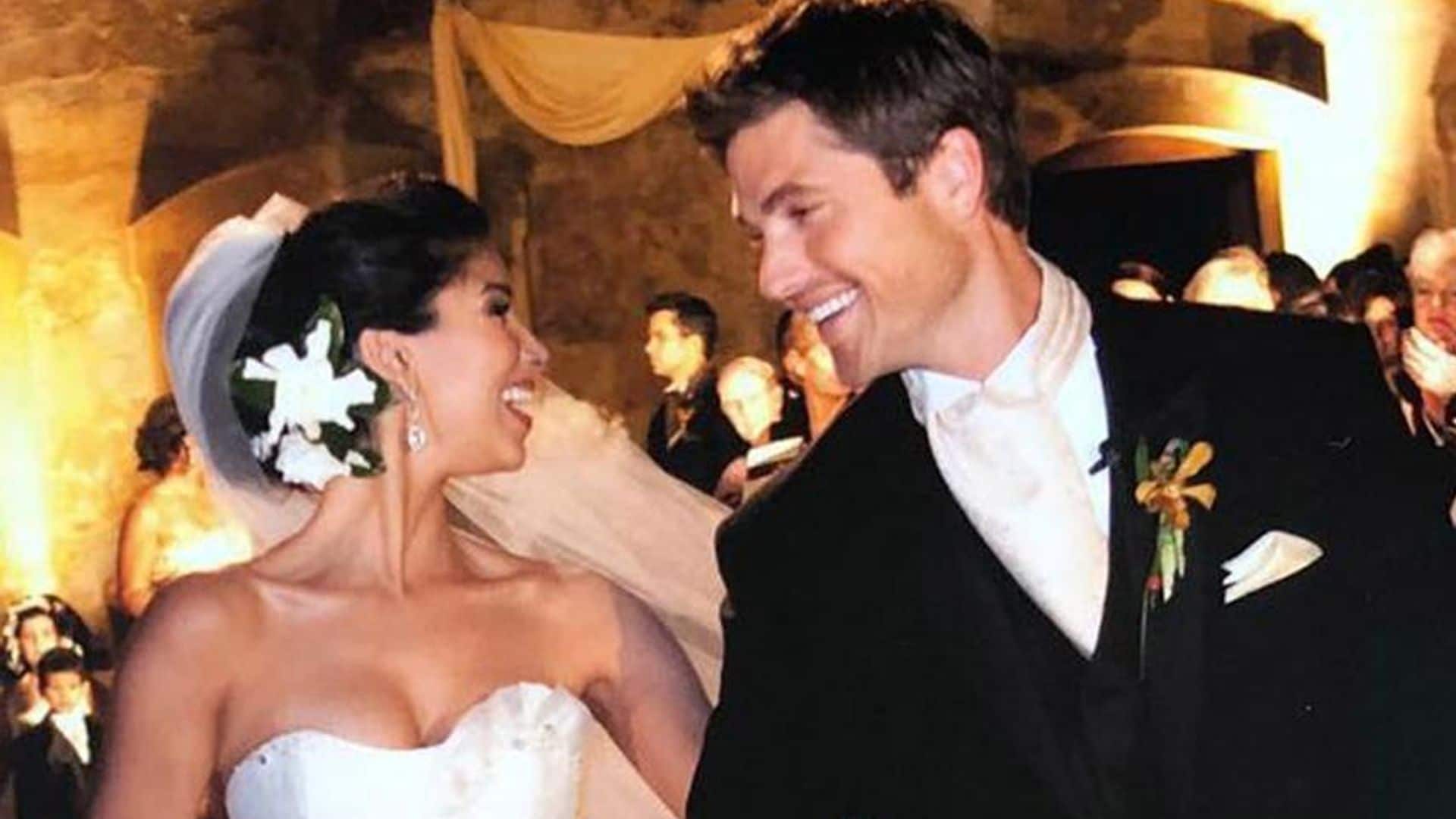 Watch Roselyn Sánchez and Eric Winter's love story in seconds!