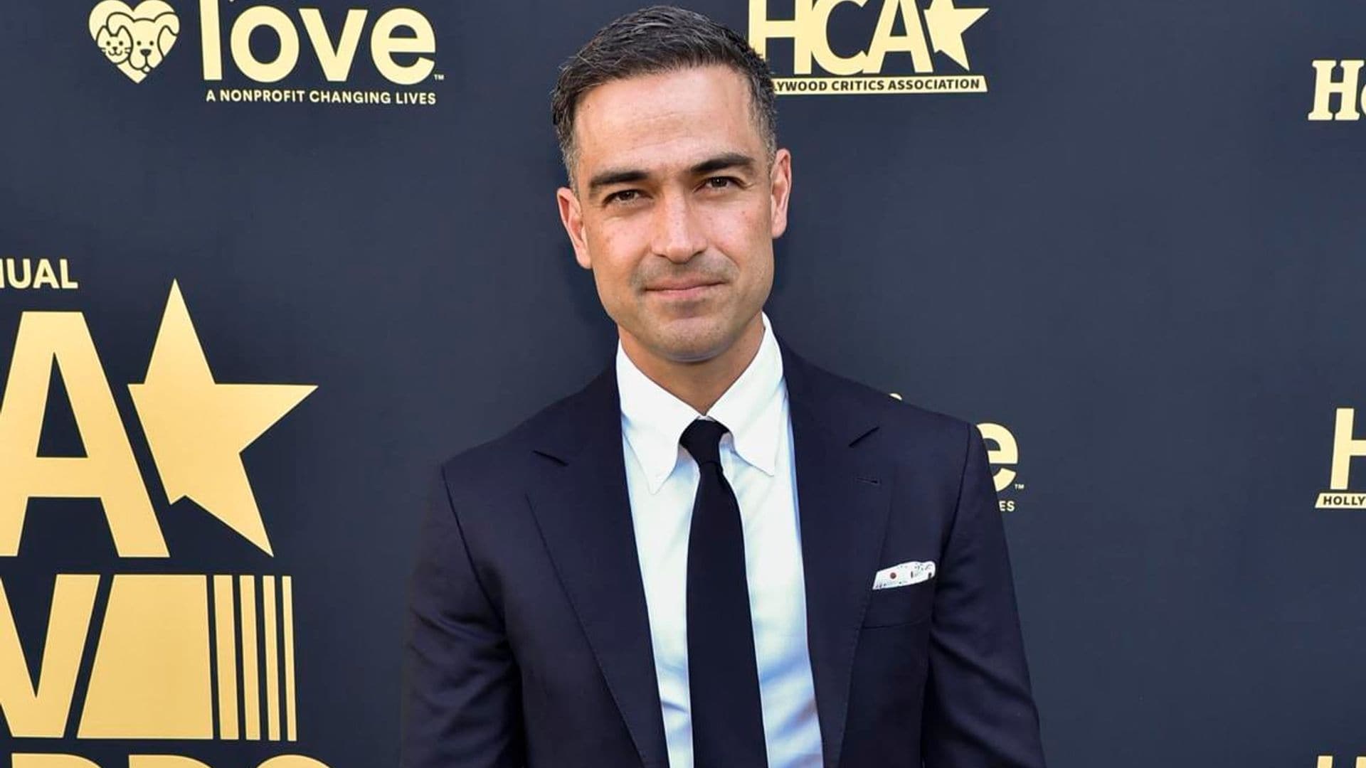 Alfonso Herrera invites RBD to his new film premiere