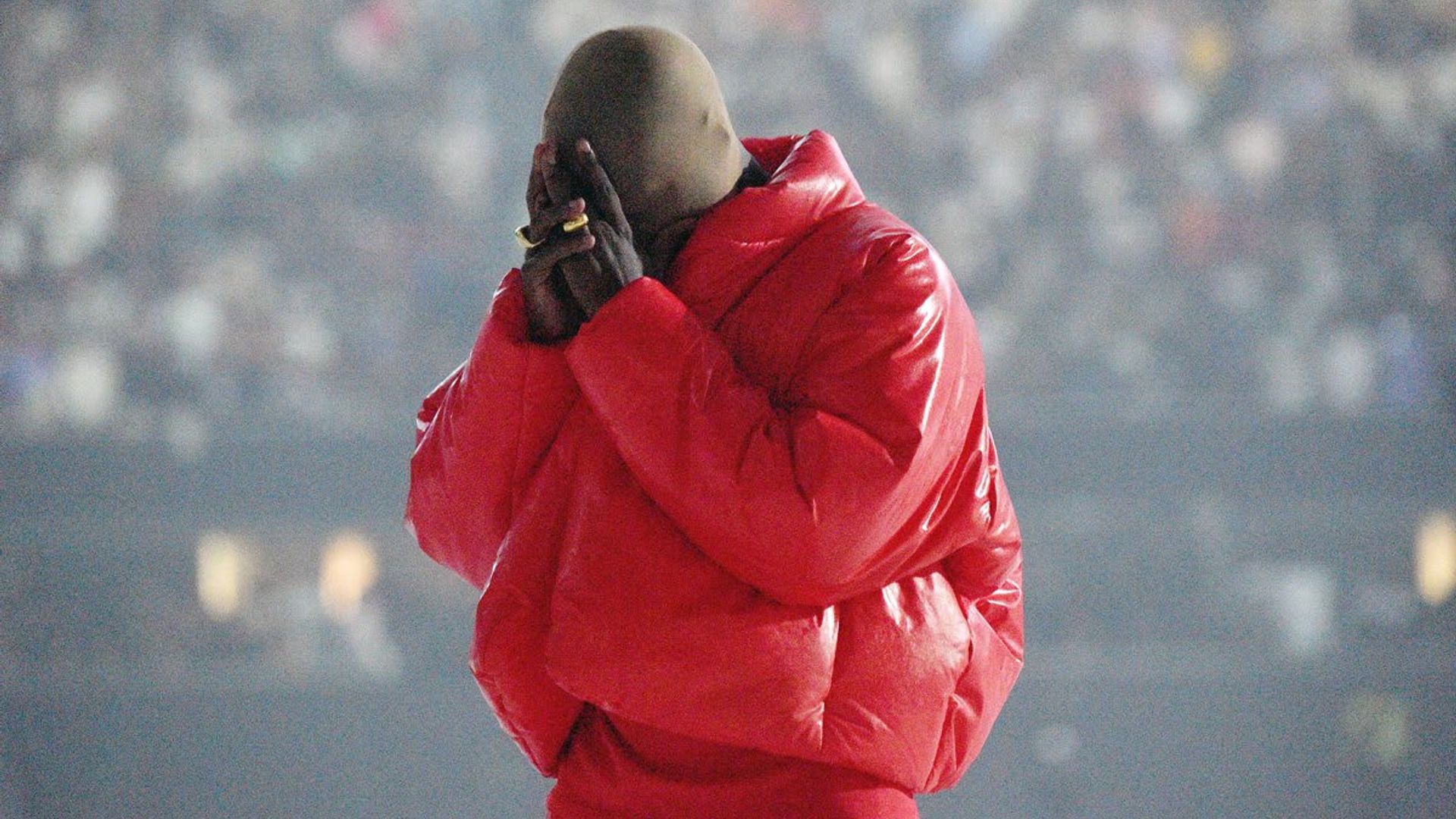 Take a look at Kanye West’s bedroom inside Atlanta’s Mercedes-Benz Stadium